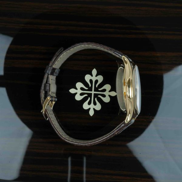 Patek Philippe Calatrava 5227J-001